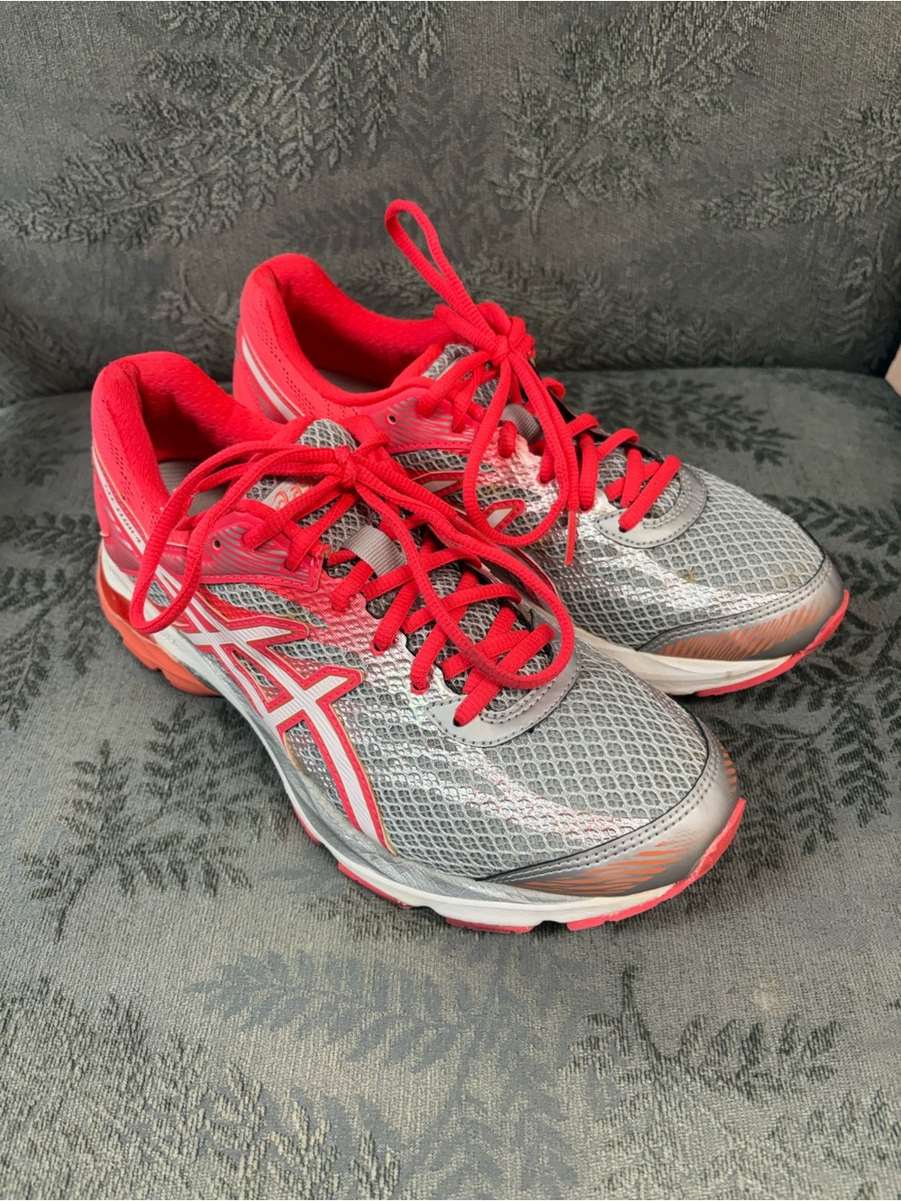 ASICS Women’s Gray & Pinkish Orange Running Shoes